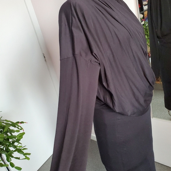 NWOT draped bodycon dress szM - Picture 7 of 12